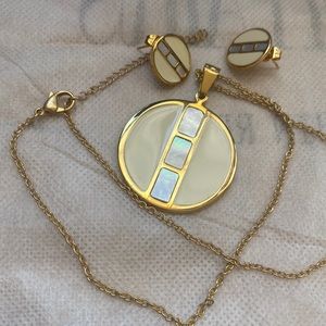 Enamel and mother of pearl pendant and earrings